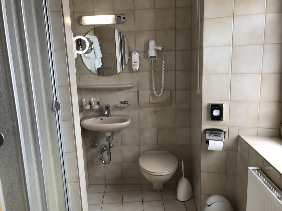 מלון גרדינג Gasthof Stern מראה חיצוני תמונה